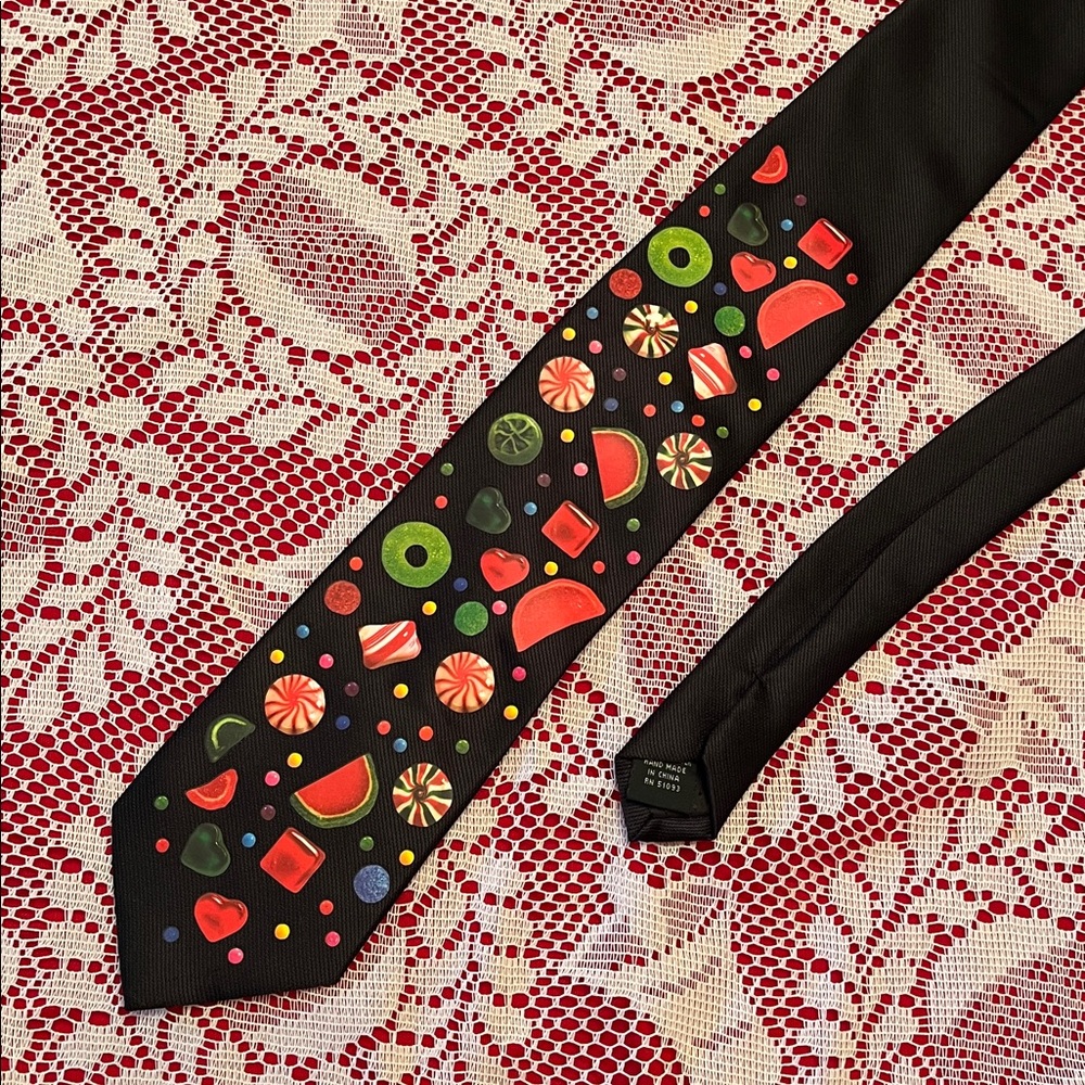 Festive Holiday Candy Print Neck Tie | Like New Condition I Yuletide Greetings